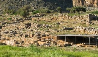 Оказавшись в Закросе, нельзя проехать ми