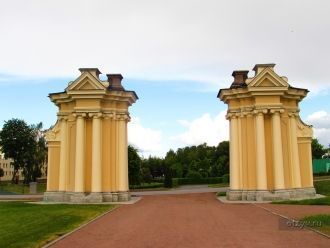 В 2001 году Указом Президента России В.В