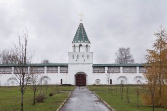 В Ипатьевском монастыре при Борисе Годун