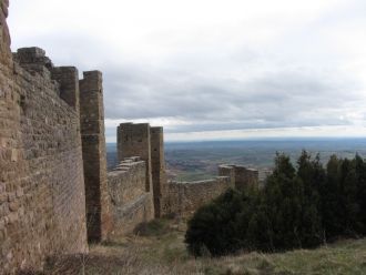 Во время его же правления Лоарре начал п