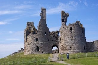 Замок Данстанборо