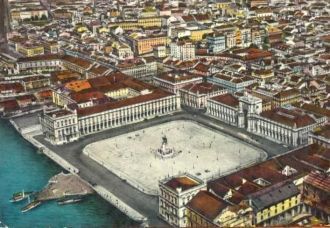 Площадь Коммерции, вид сверху