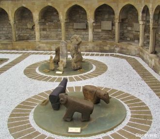 Стиль, в котором построены окружения пло