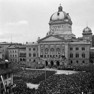 Парад победы 1945 года перед Федеральным