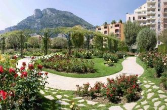 Именно цветочный сад в память о принцесс