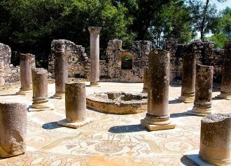 Вход в город Бутринти, Львиные ворота ак