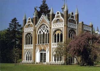 Идеи создания парка князь черпал во врем