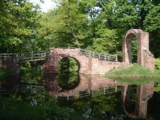 Между отдельными резиденциями были проло