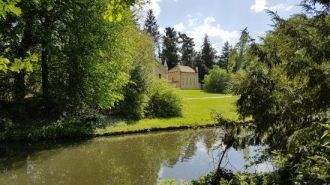 Согласно замыслу правителя и в соответст