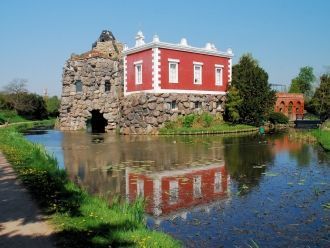 Князь строил школы, открывал библиотеки,