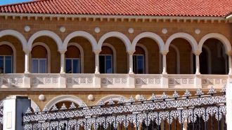 Дворец архиепископа закрыт для посещений