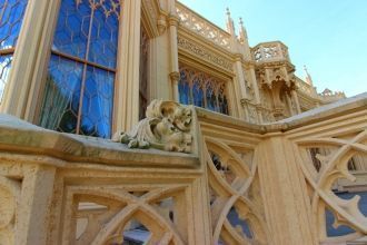 Замок Леднице, с 1996 года занесен ЮНЕСК