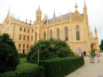 Замок Леднице входит в состав огромного 