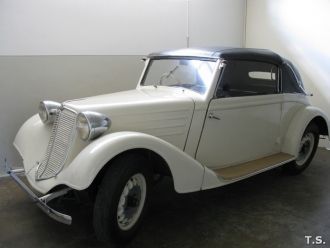 Автомобиль семьи Тугендхат.