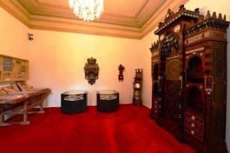 Здесь можно увидеть картины XVIII-XIX вв