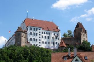 С 1255 по 1503 гг. замок был герцогской 