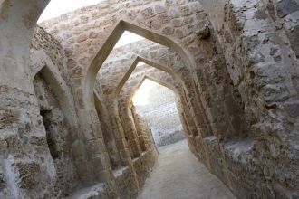 Это позволило оставаться цитадели Калат-