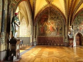 Интерьер замка Альбрехтсбург.