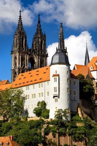 Сегодня замок Альбрехтсбург является сам