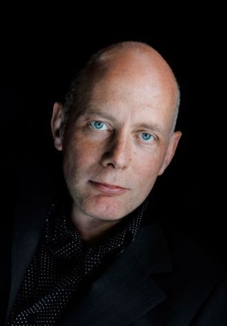 Несмотря на отрицание ван Беркелем связи