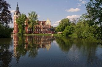 Парк был основан князем Германом фон Пюк