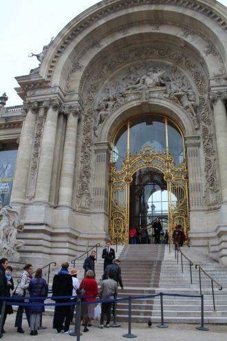 Второй рассчитан на временные выставки, 