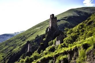 «При удивительной стройности, пропорцион