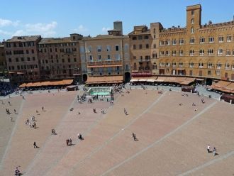 Центр города тогда был немного выше, в р