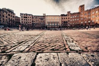 Пьяцца-дель-Кампо. 