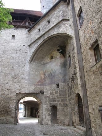 В Башне Пыток и Башне Ведьм сейчас наход