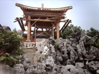 Правое крыло дворца было отдано чиновник