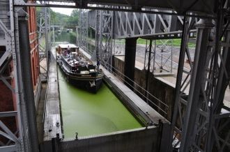 Однако для свободного судоходства требов