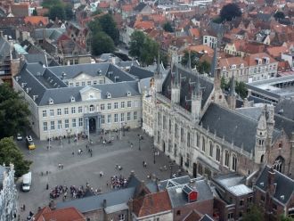 Неподалеку от Рыночной площади находится