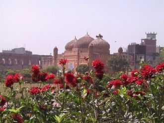 Фото форта Лалбах, сделанное на фоне цве