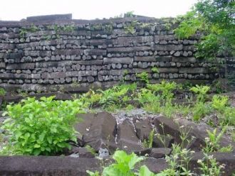 Осматривая руины, Литке убедился: жители