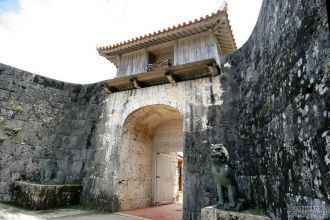 Замок Нидзё, с 1994 года является объект