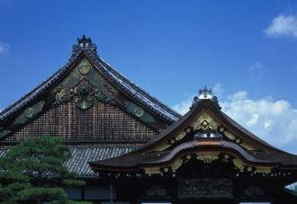 Все феодалы обязаны были предоставлять д