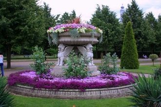 В 1841 г. сады перешли в собственность г