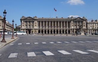 Площадь Согласия в Париже.