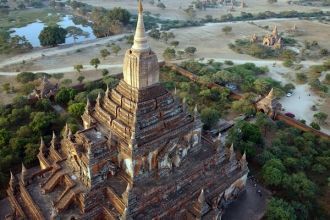 Самый высокий из храмов Пагана — Табьинн