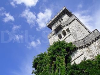 Башня на горе Ахун.