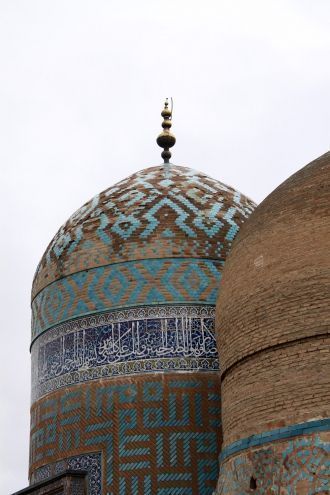 Постепенно возводились новые пристройки,