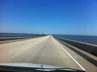 Мост строился 4 года, первый автомобиль 