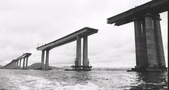 Строительство моста. 1973 год.