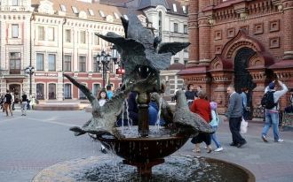 Фонтан Су-анасы.