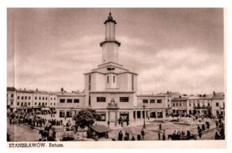 Ивано-Франковская ратуша польская листов