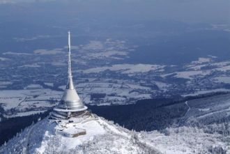 Возле телевизионной башни Ештед в Либере