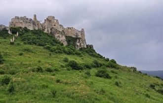 Замок Спишский Град