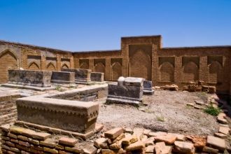 Некрополь Чор-Бакр.