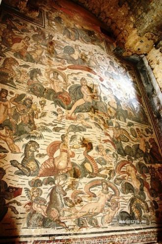 Зал Ариона представляет собой большую го